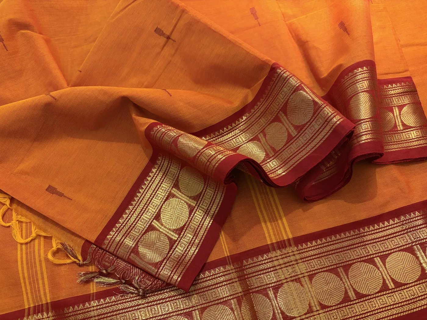 kanchi Cotton orange saree with maroon border and maroon butta — 4
