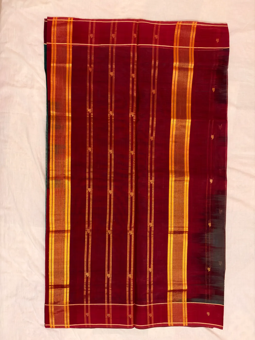Karum Pachai & Arakku Handloom Cotton Vegan Silk Saree — 5