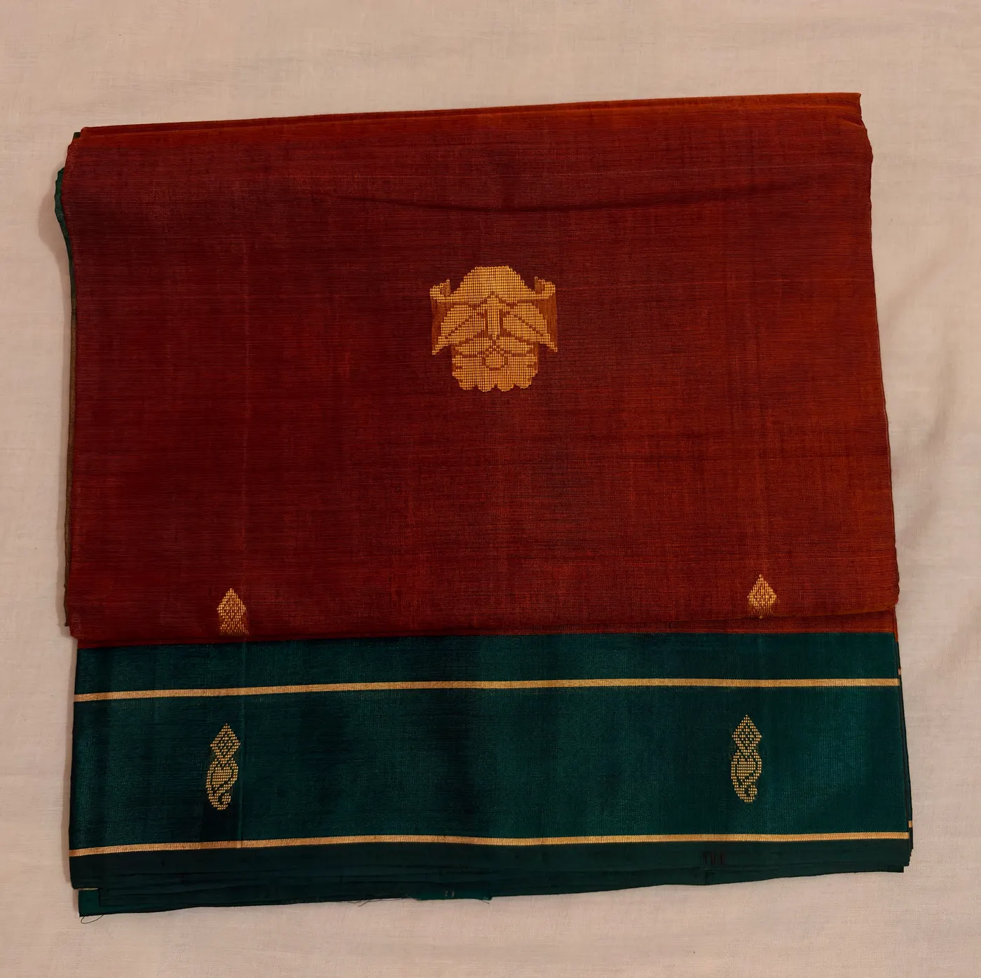 Simham & Karum Pachai Handloom Cotton Vegan Silk Saree — 4