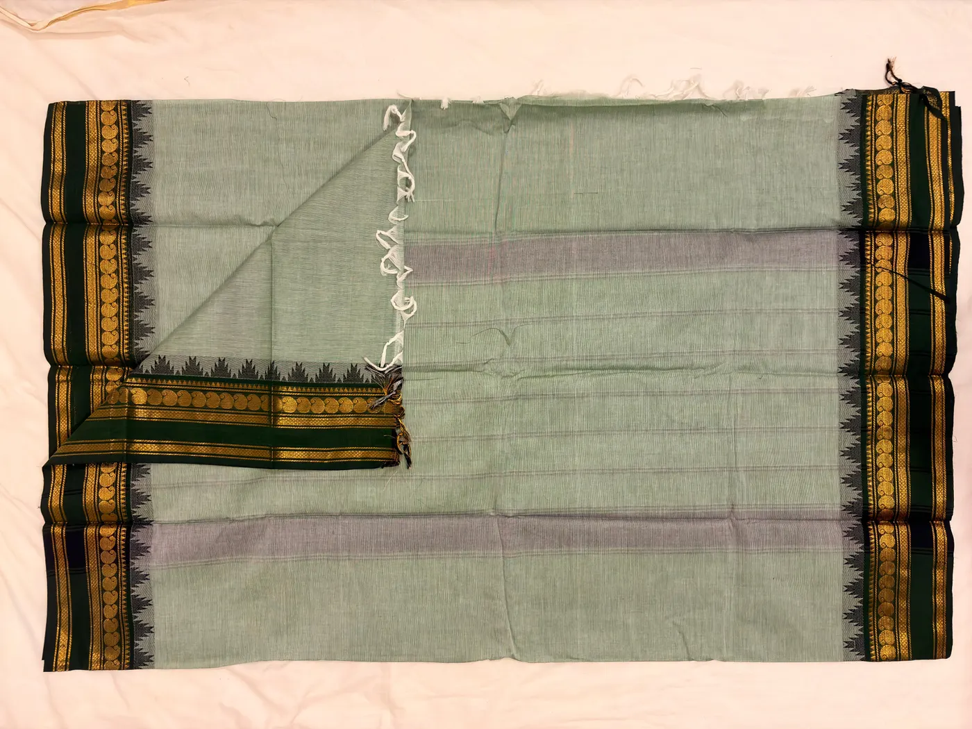 Kanchi Cotton Green saree With Dark Green Temple Border — 3