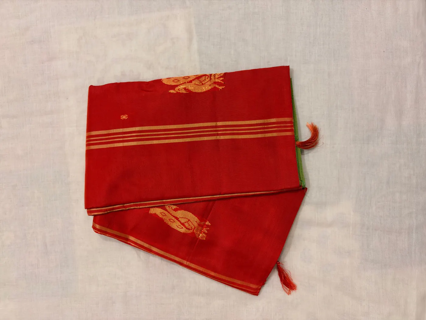 Ilai Pachai & Milagai Pazham Handloom Vaallai Pattu Saree — 3