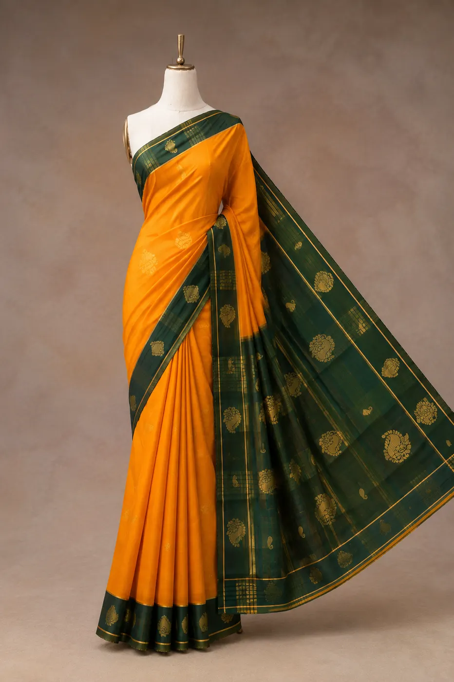 Arraicha Manjal & Karum Pachai Handloom Cotton Vegan Silk Saree — 1