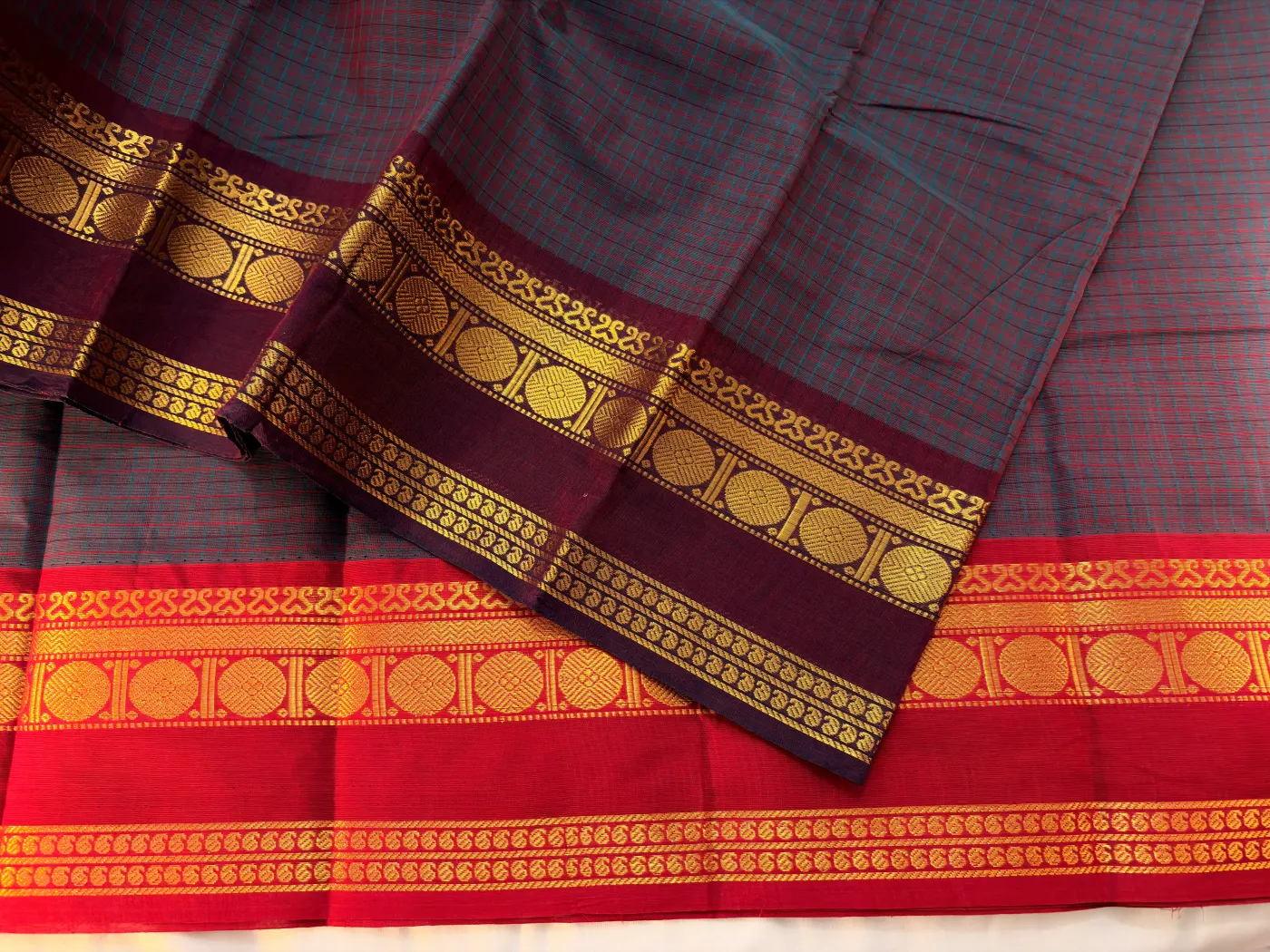 korvai cotton dual tone green and purple saree with red and purple border — 3