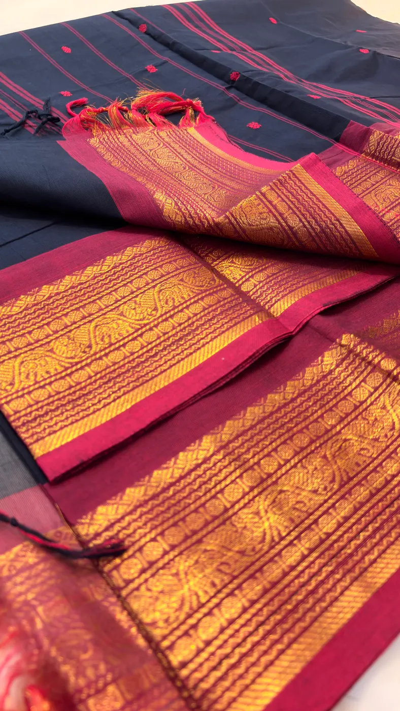 kanchi Cotton dark blue saree with dark pink border and dark pink butta — 4